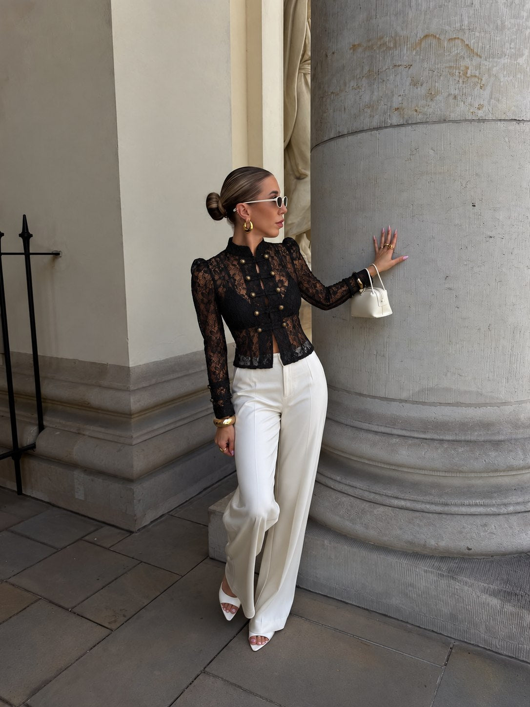 Lace detail elegant jacket