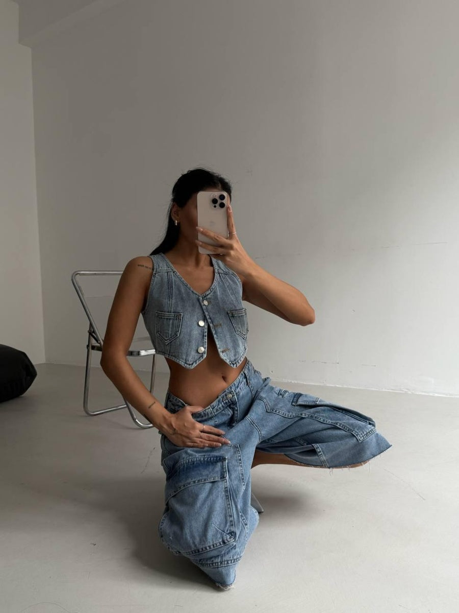 Sia Vest