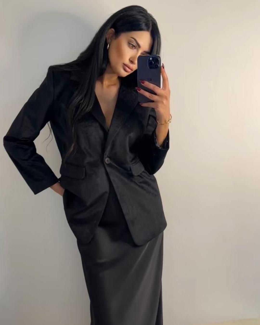Mira Blazer